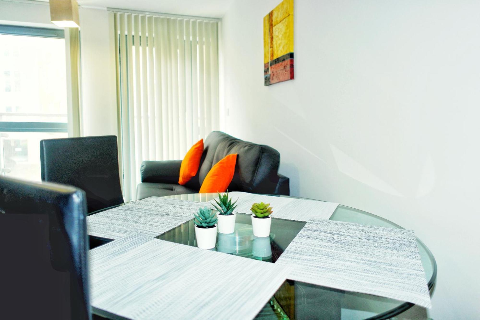 2 Bed Ensuite With Balcony And Free Onsite Secure Parking Manchester Exteriör bild