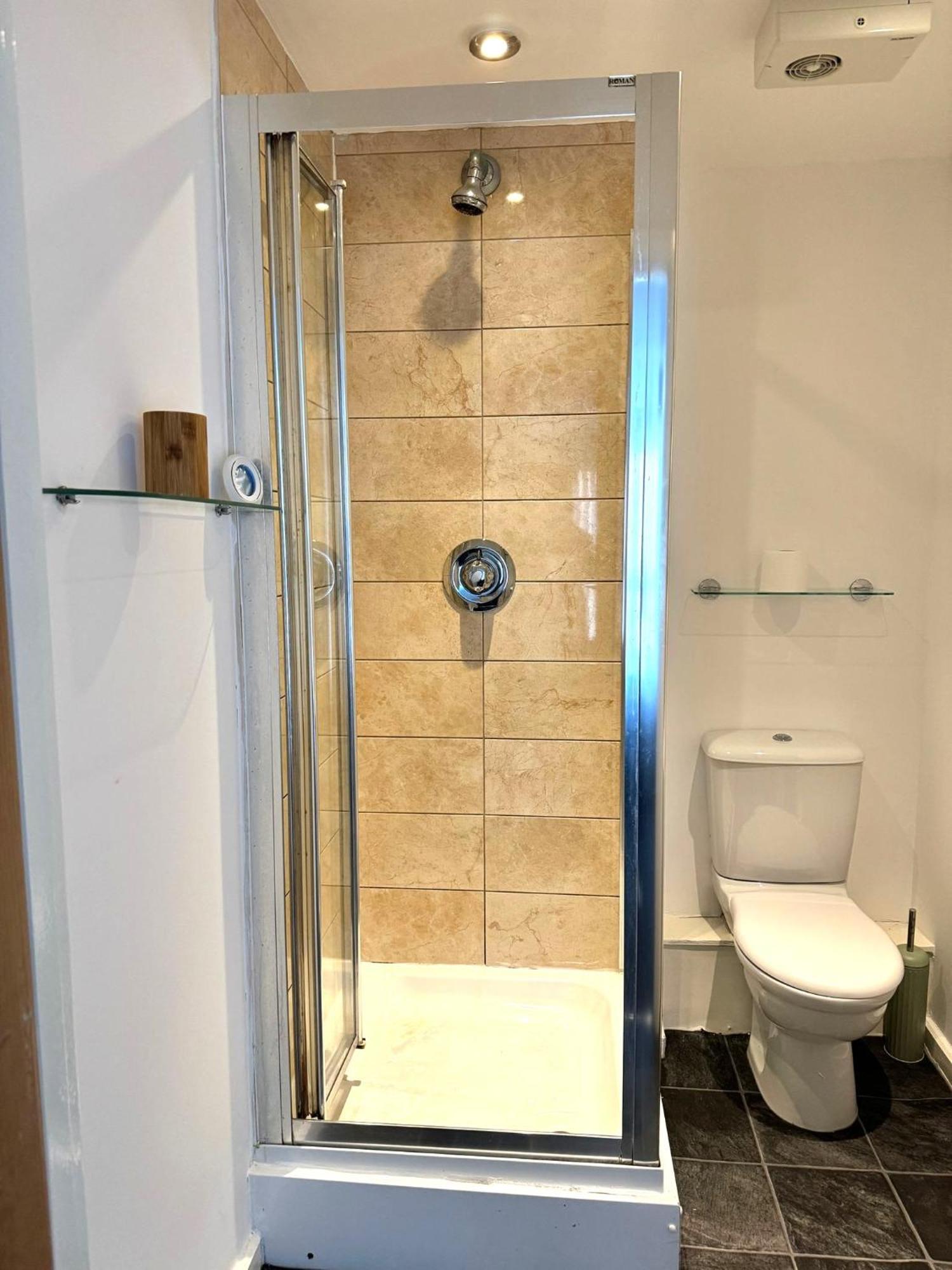 2 Bed Ensuite With Balcony And Free Onsite Secure Parking Manchester Exteriör bild
