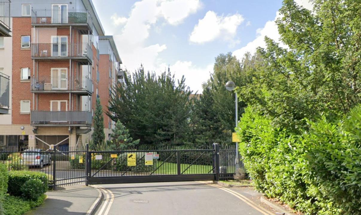 2 Bed Ensuite With Balcony And Free Onsite Secure Parking Manchester Exteriör bild